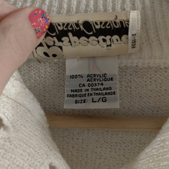 Vintage Short Sleeve White Sweater - Picture 3 of 3